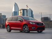 Chrysler Pacifica Named Best Minivan for Families in U.S. News & World Report 2024 Best Cars for Families Awards