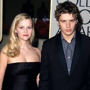 Reese Witherspoon reveals she was “bewildered” by the ex-Ryan Phillippe’s money comment at the 2002 Oscars