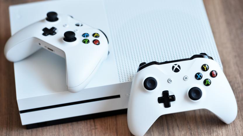MERSIN, TURKEY - AUGUST 11: Gamepads and Microsoft Xbox One gaming console are seen in Mersin, Turkey, on August 11, 2019. (Photo by Sezgin Pancar/Anadolu Agency/Getty Images)