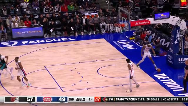 Cam Reddish with an assist vs the Detroit Pistons