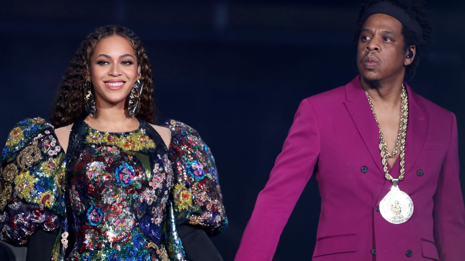 Beyoncé Gets Emotional While Dedicating Glaad Vanguard Award To Her Late Uncle