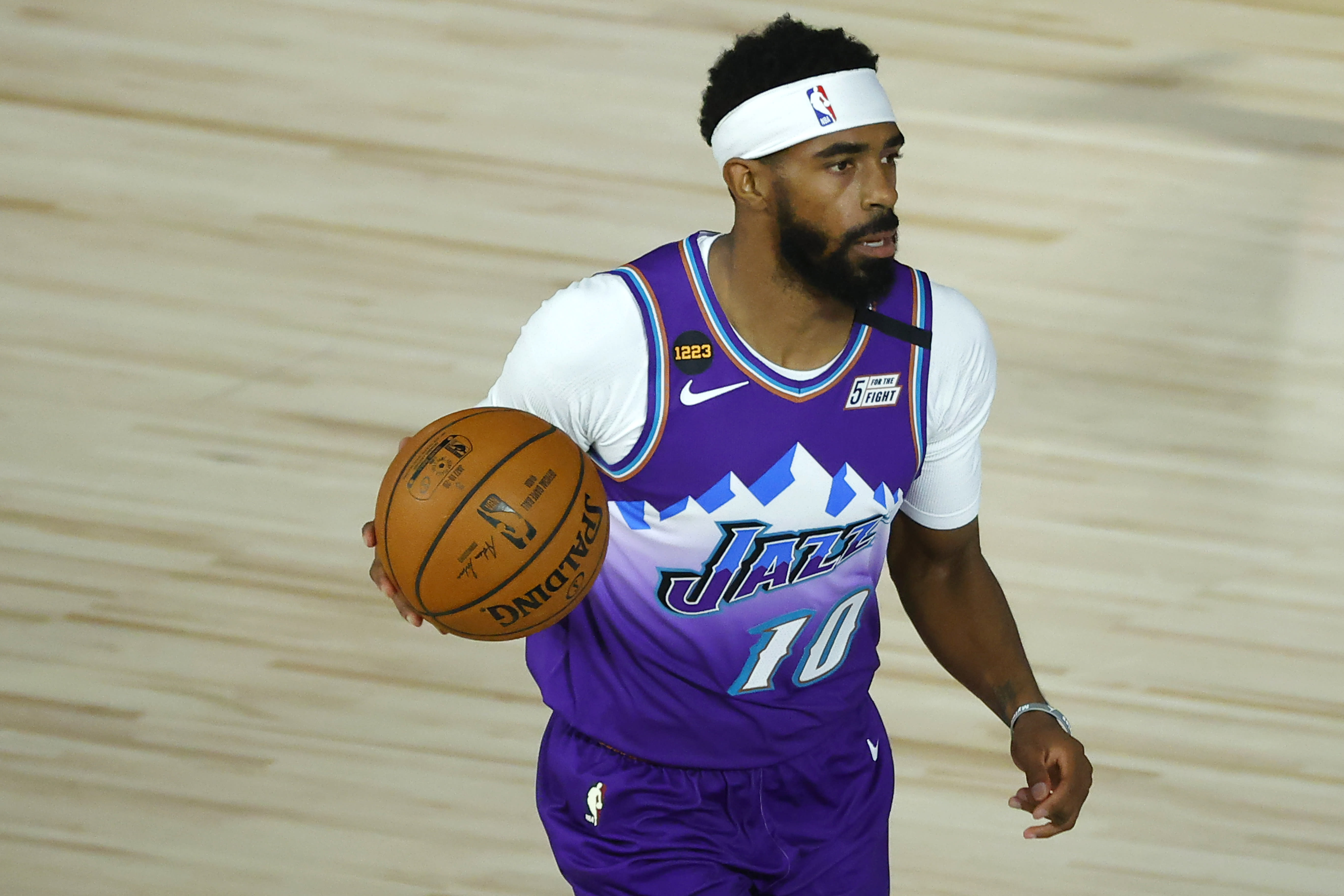 NBA Mike Conley leaves bubble day before playoffs begin