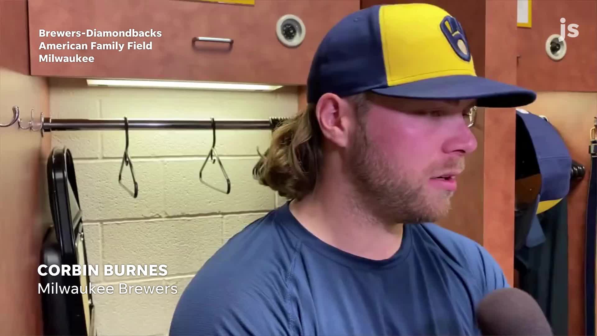 Corbin Burnes regained his form and dominated the Diamondbacks