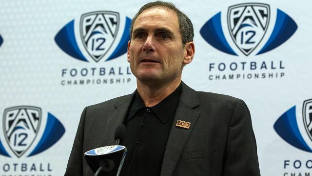 How did Larry Scott fail the Pac-12 and who should replace him? | Yahoo Sports College Podcast