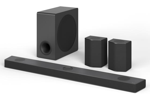 LG S95QR soundbar