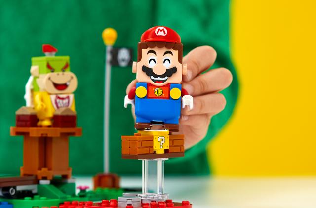 Lego Super Mario