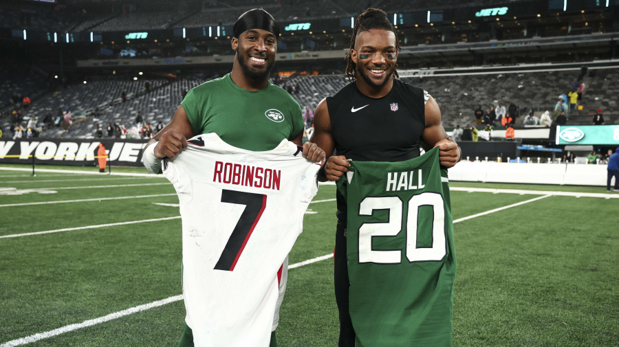 Yahoo Sports - The Yahoo Fantasy football crew got together for their very first mock draft of 2024. Andy Behrens recaps the