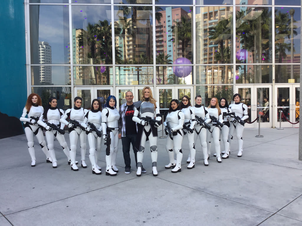 This Man Created Awesome Female Stormtrooper Costumes to Fill a 'Void ...