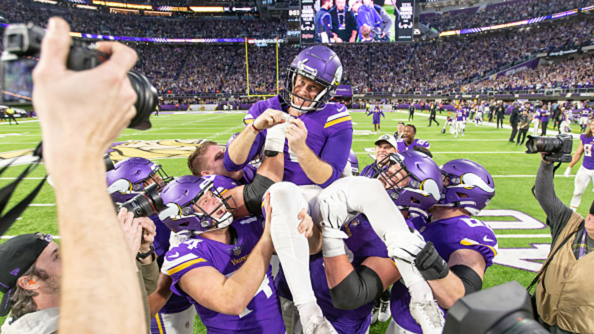 Vikings finish off the Lions - NBC Sports