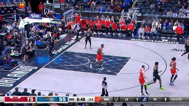Patrick Williams with a dunk vs the Orlando Magic