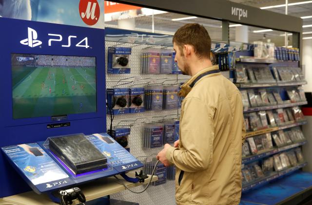 Stores that have playstation shop 4