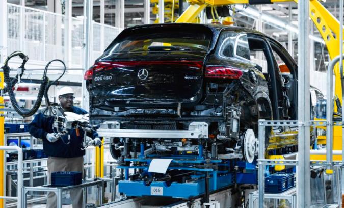 Mercedes-Benz begins manufacturing of its first electrical SUV within the US