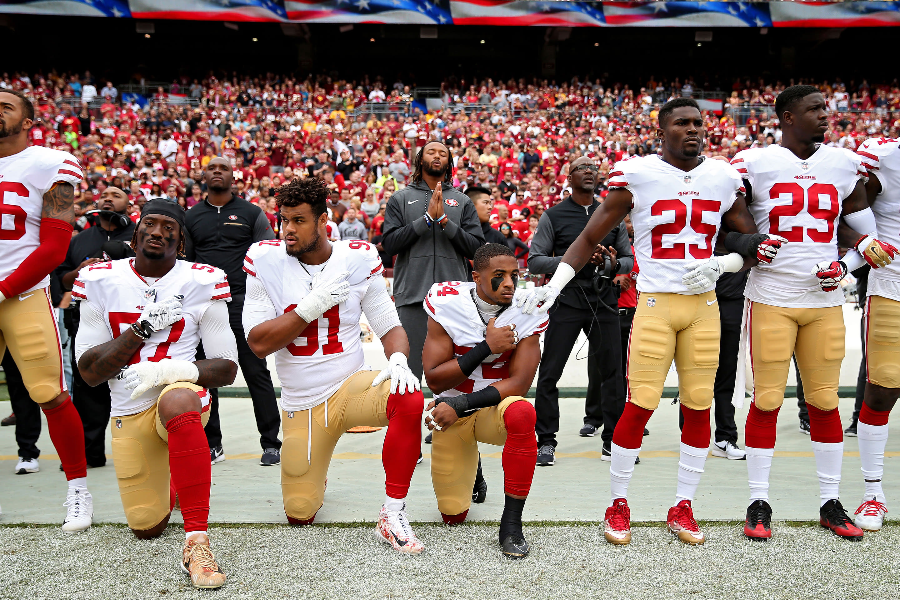 Nfl Players Association Challenges League Policy On Kneeling During National Anthem 