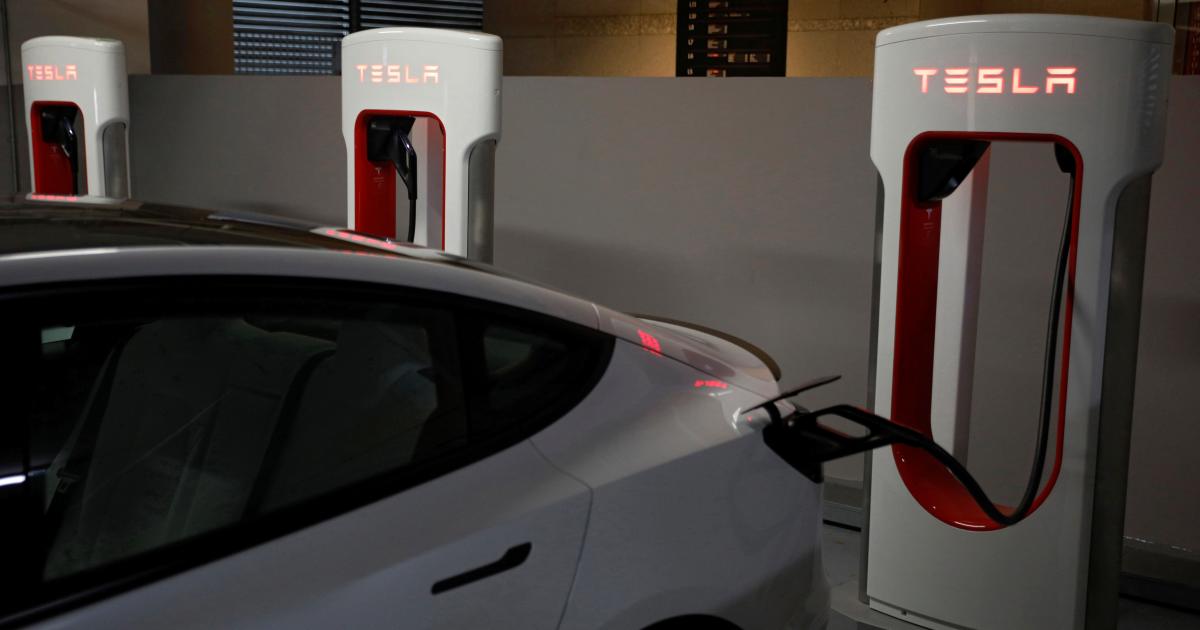 Tesla will open its Supercharger community to different EVs in Canada