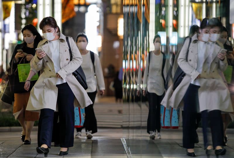 日本、東京、他の場所で「短く強力な「緊急事態宣言