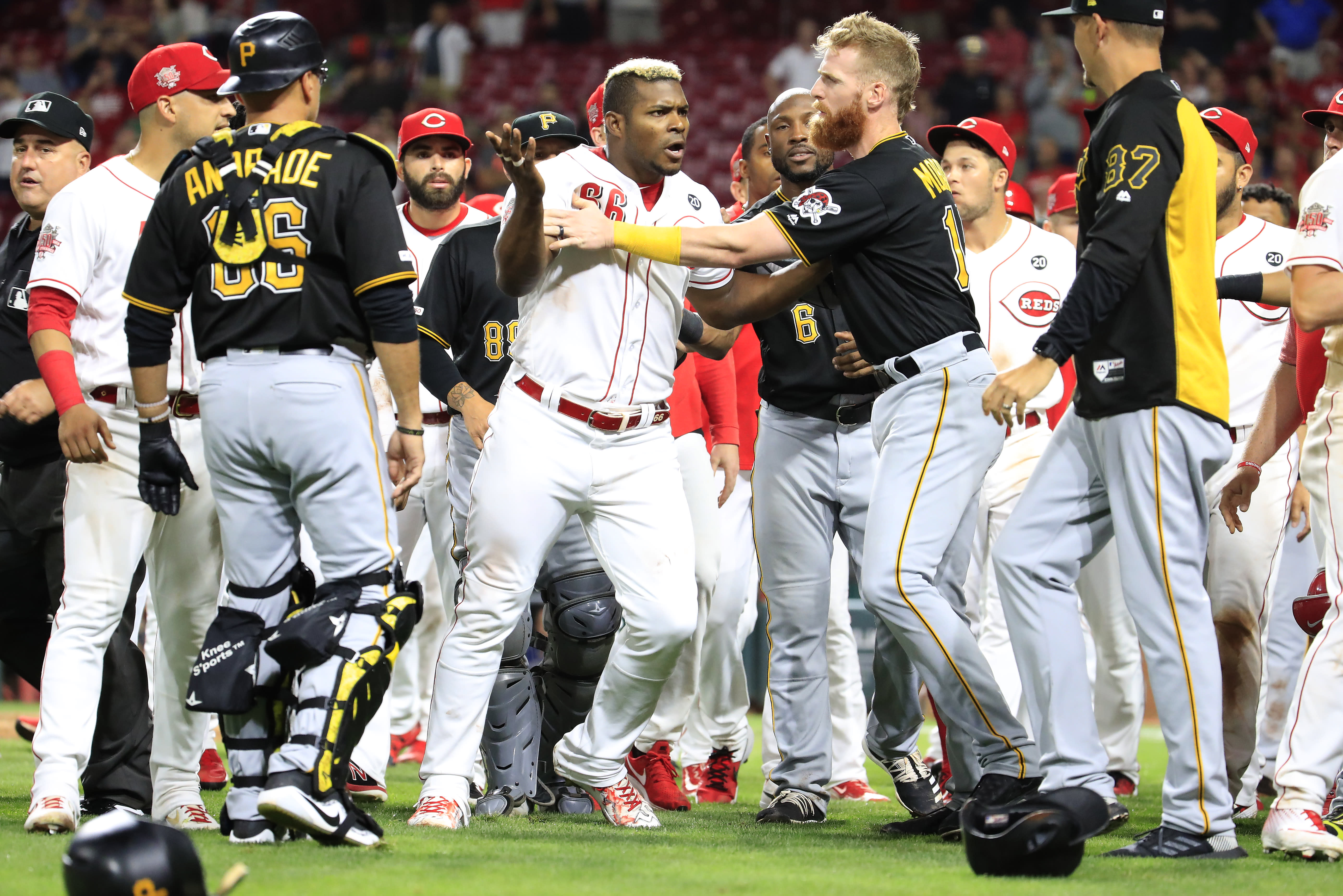 Basebrawl! Huge fight in MLB leads to five player ejections
