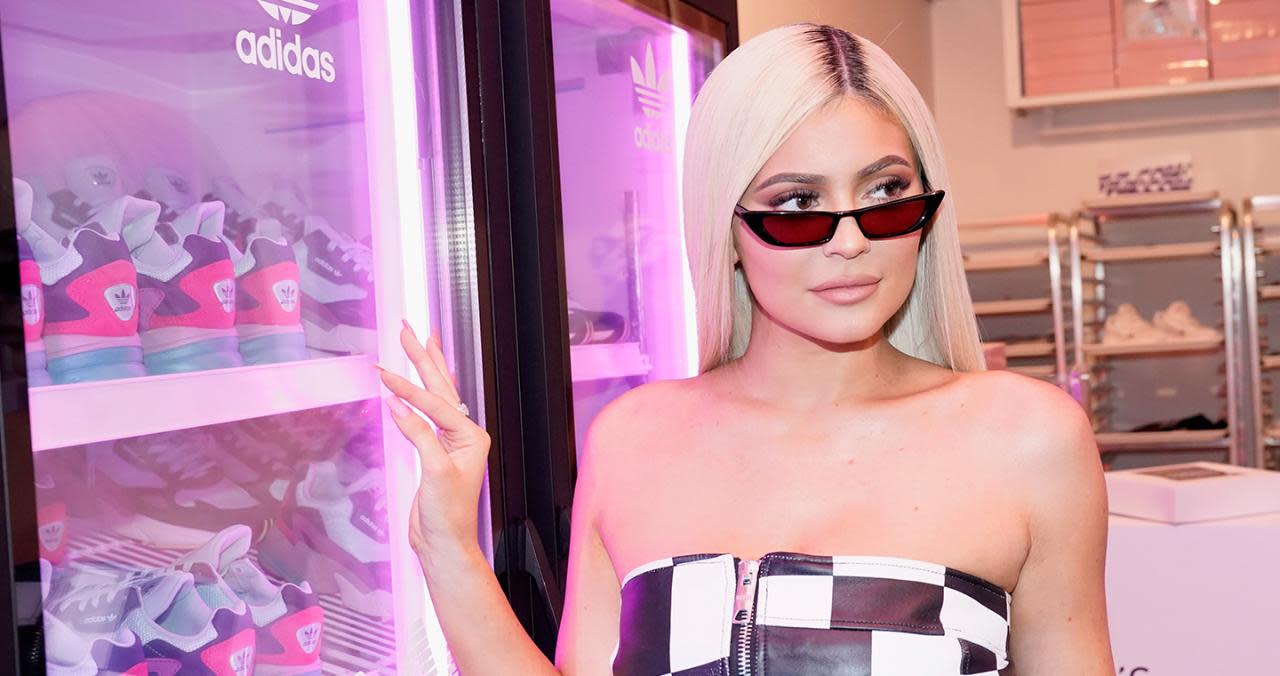 Kylie Jenner buys a superfan a $2,000 Louis Vuitton backpack