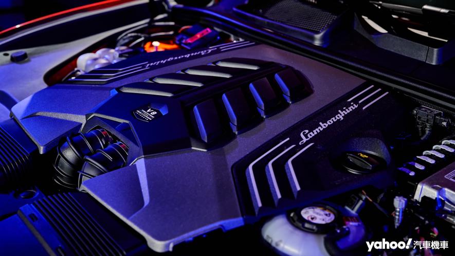 代號LK5的4.0升雙渦輪PHEV油電混合令Lamborghini Urus SE具備有史以來最強悍的動力表現。 - 6