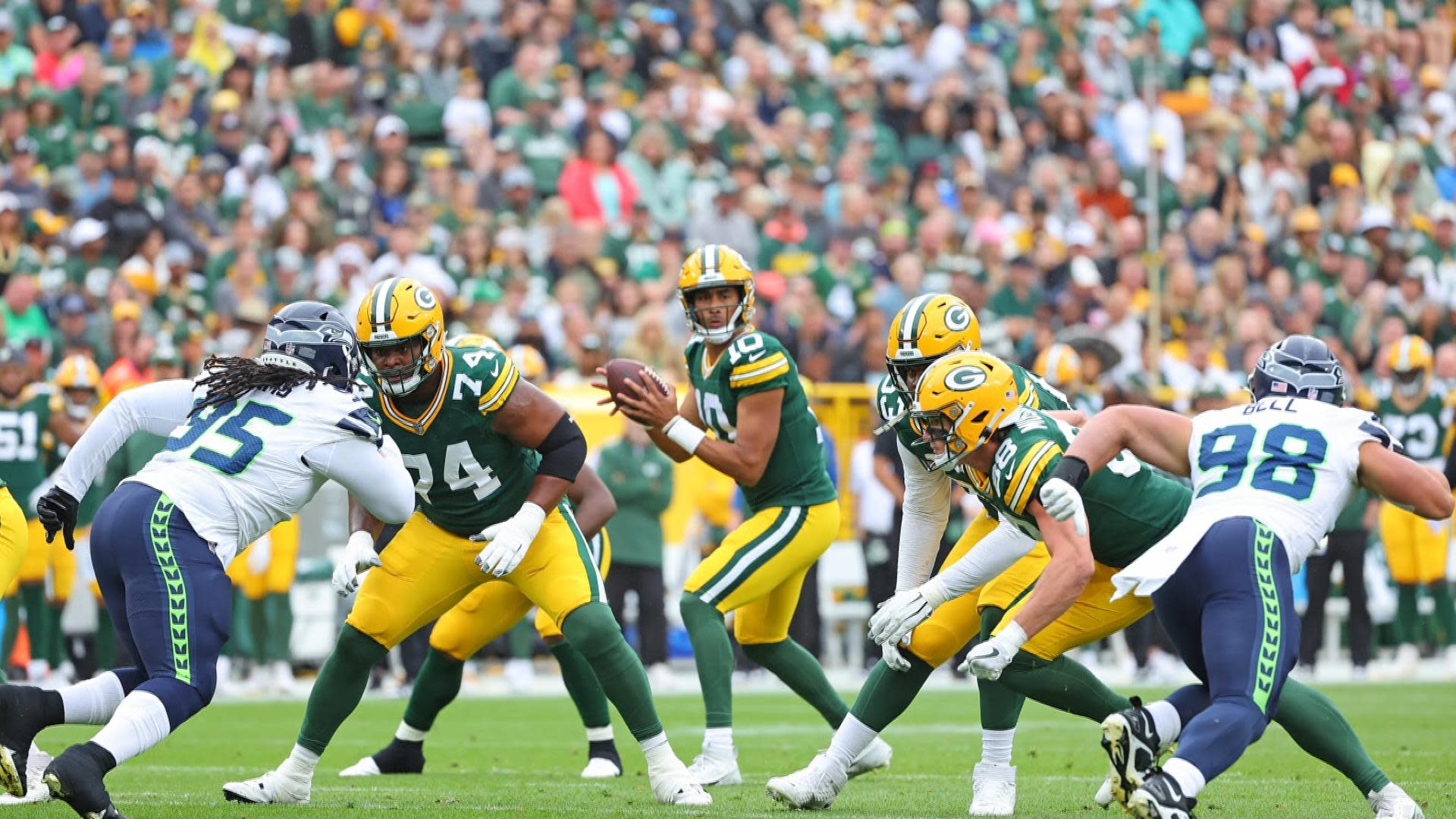 David Bakhtiari, Aaron Jones, Christian Watson questionable for Packers -  NBC Sports