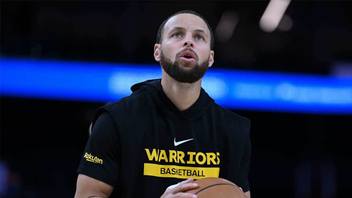 Steph admits ‘lingering' thumb injury bothered him vs. Lakers