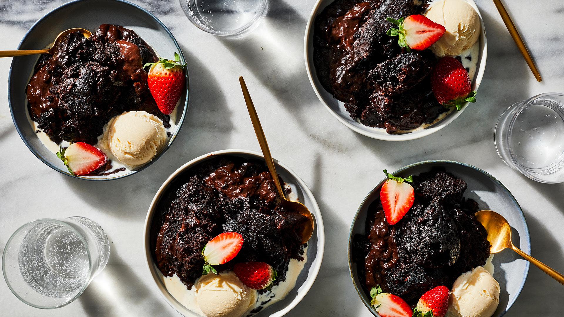 How To Make Slow Cooker Lava Cake [video]