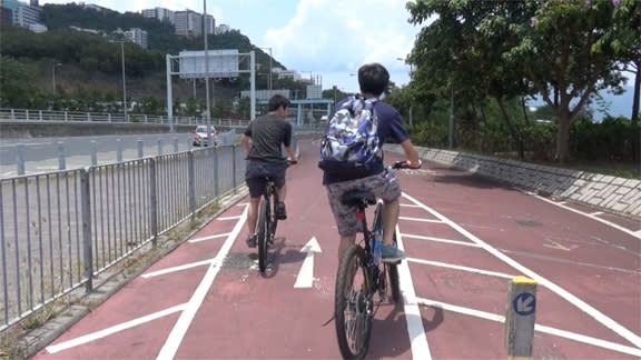 大埔單車友 在馬路踩單車會戴裝備 Tv Yahoo雅虎香港