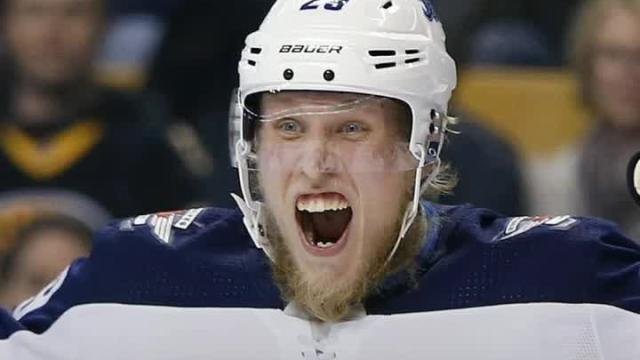 Laine scores again, Hellebuyck stops 41 as Jets top Devils