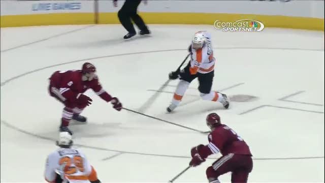 Mike Smith can't handle Voraceks's wrister