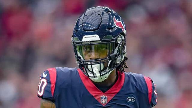 Texans LB Jadeveon Clowney reportedly fires agent Bus Cook, meets with Dolphins