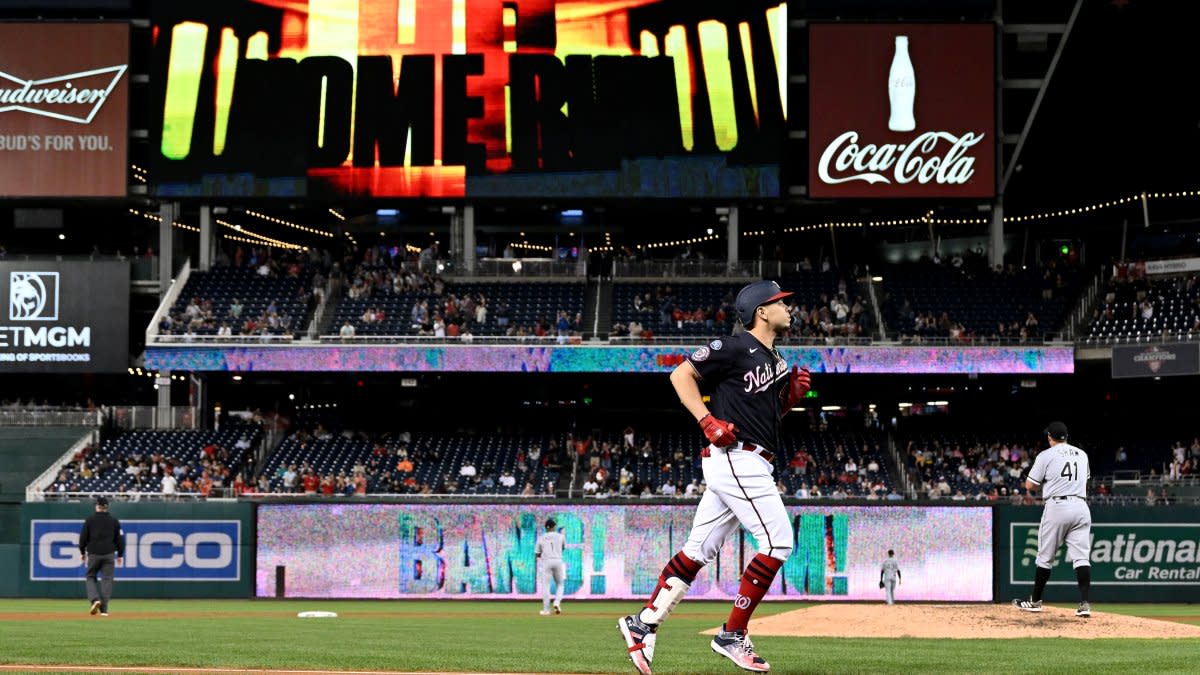 MLB, Shirts, Los White Sox Soccer Jersey Presented By Cocacola