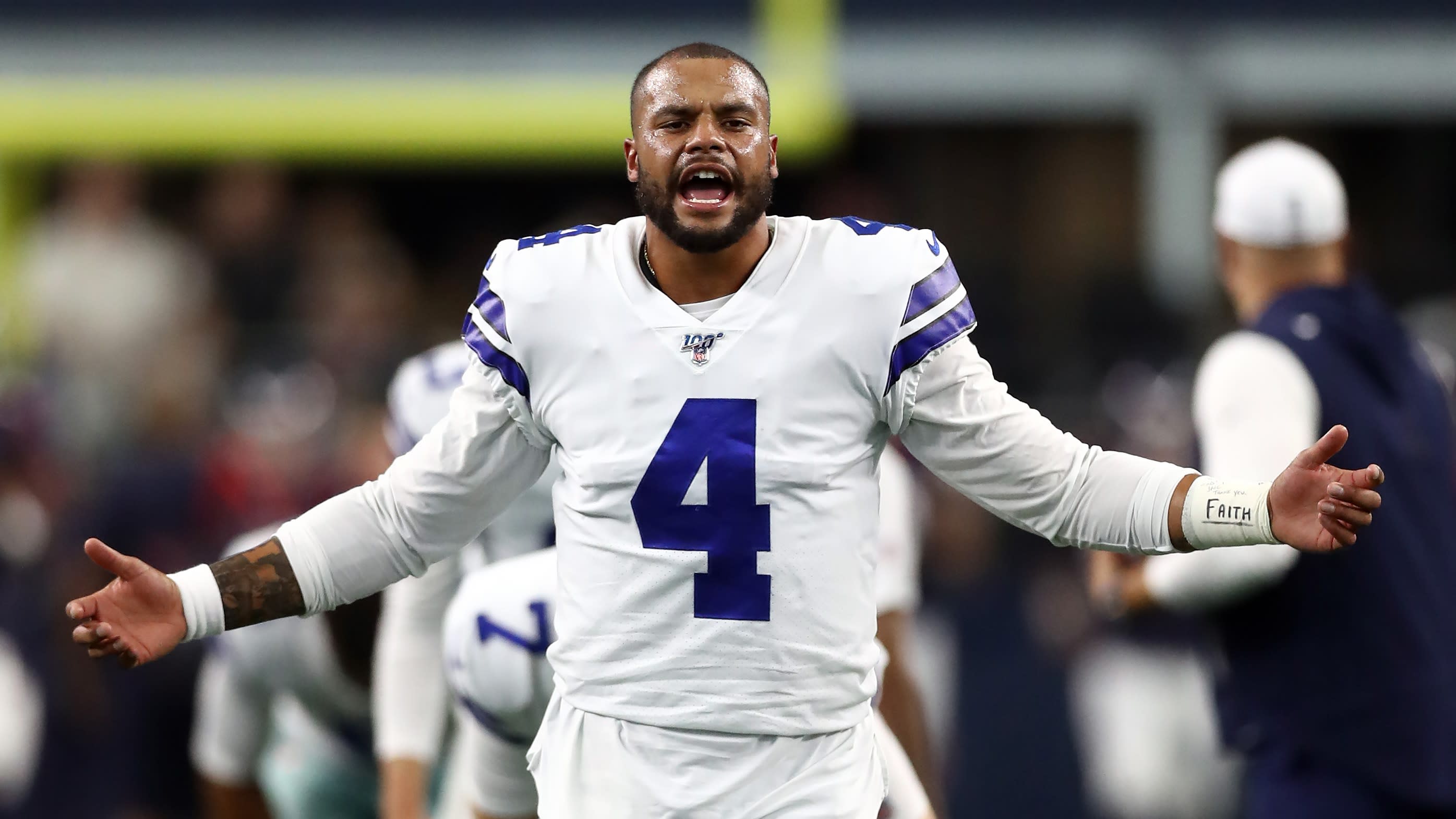 Dak Prescott, Cowboys QB, applauds Julius Jones' sentence reduction