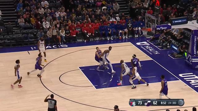 Jarred Vanderbilt with an alley oop vs the Philadelphia 76ers