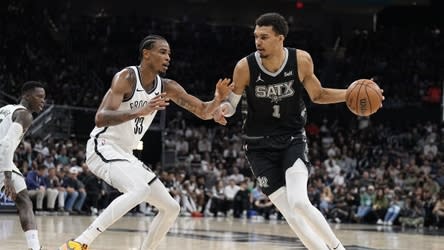 Nets blow 10-point fourth quarter lead, Spurs win 122-115 in OT