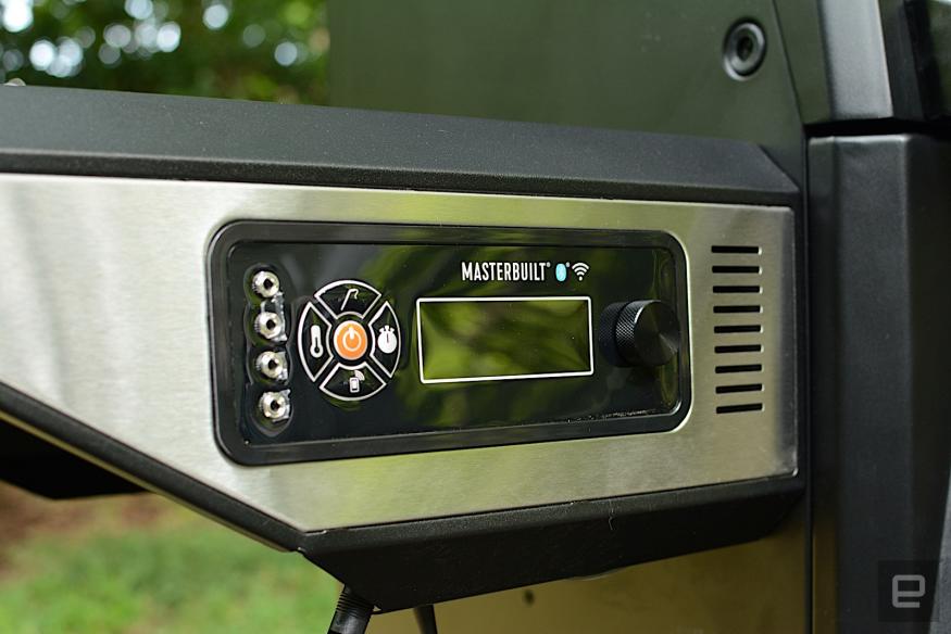 Masterbuilt Gravity Series 560 review: A versatile smart charcoal