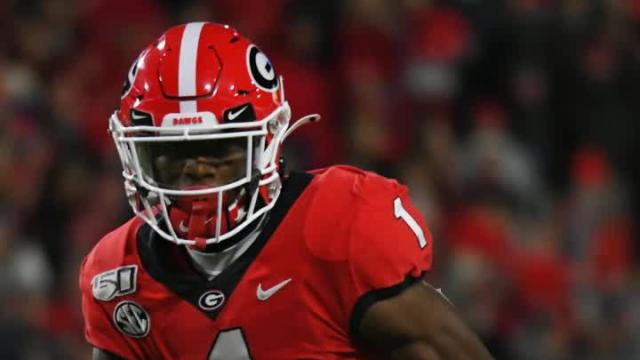 Georgia WR gets ejected for fighting after throwing Georgia Tech player into a wall