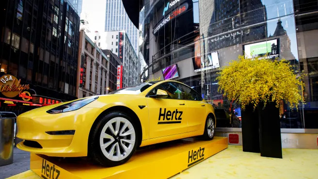 Hertz loses another $200 million from its EVs