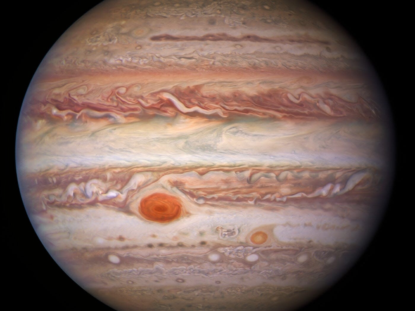 New Images Reveal Jupiters Great Red Spot And Its Smaller Counterpart