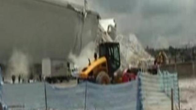 Dramatic Footage As Crane Collapses