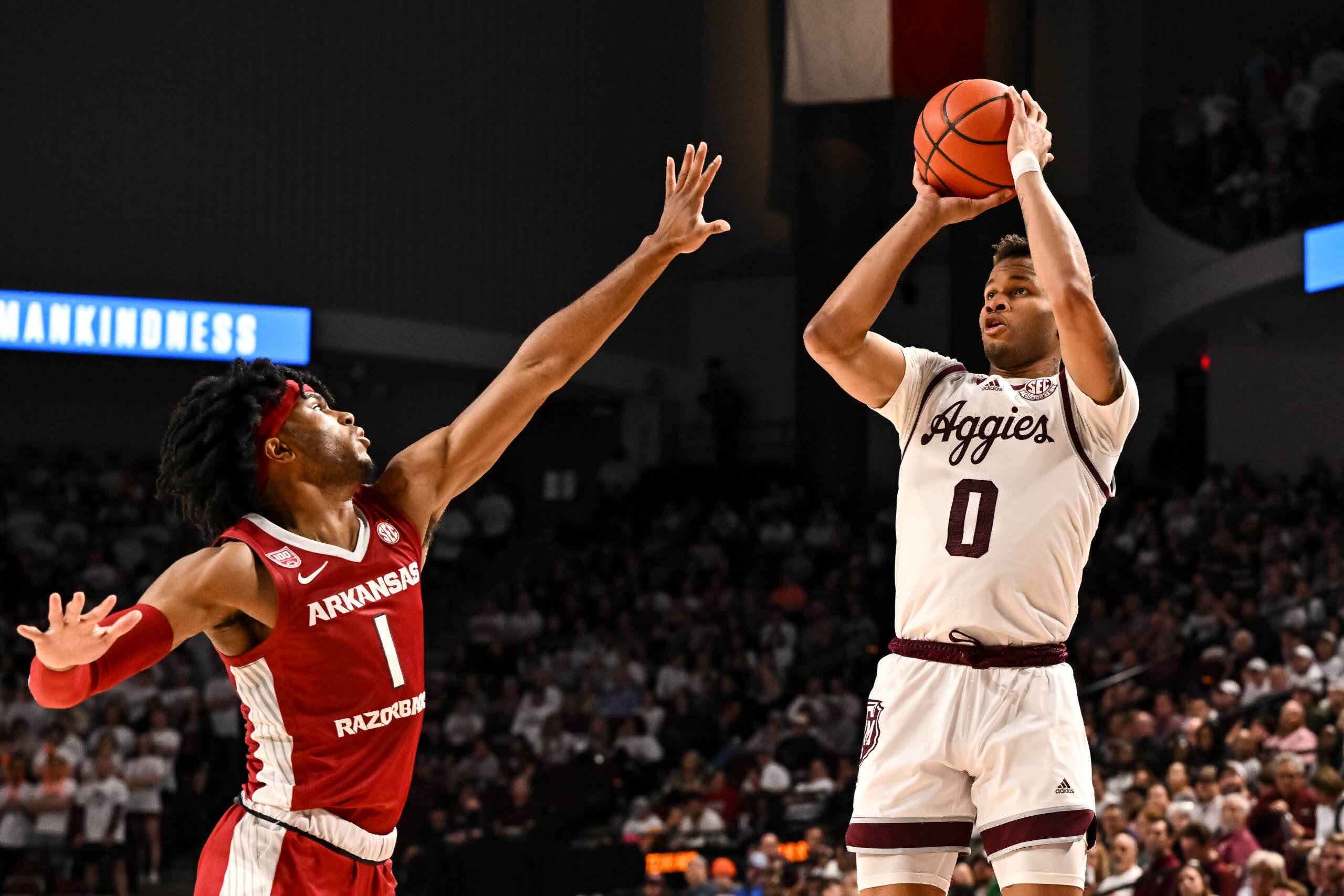 Undrafted forward Dexter Dennis to sign Exhibit 10 contract with Mavericks