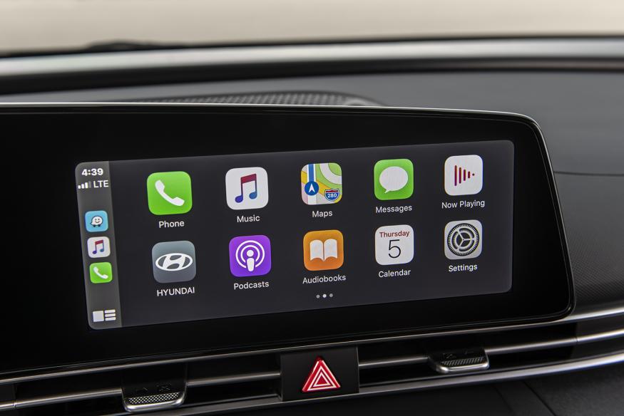 Apple CarPlay on 2021 Hyundai Elantra