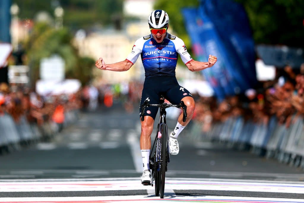 Cuantos dias tarda mercurio en dar la vuelta al sol