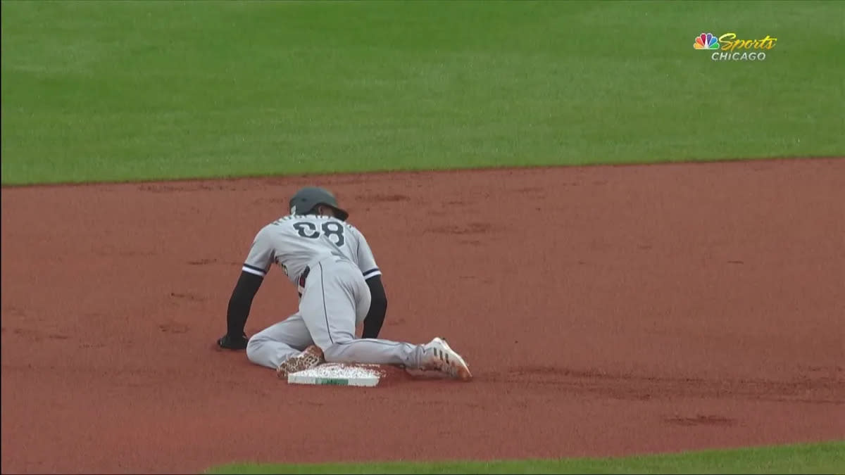 Red Sox fall to White Sox 3-2, game called due to rain after six