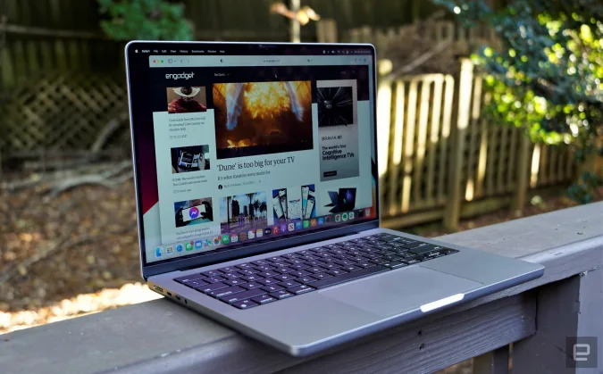 Apple 14-inch MacBook Pro (2021)