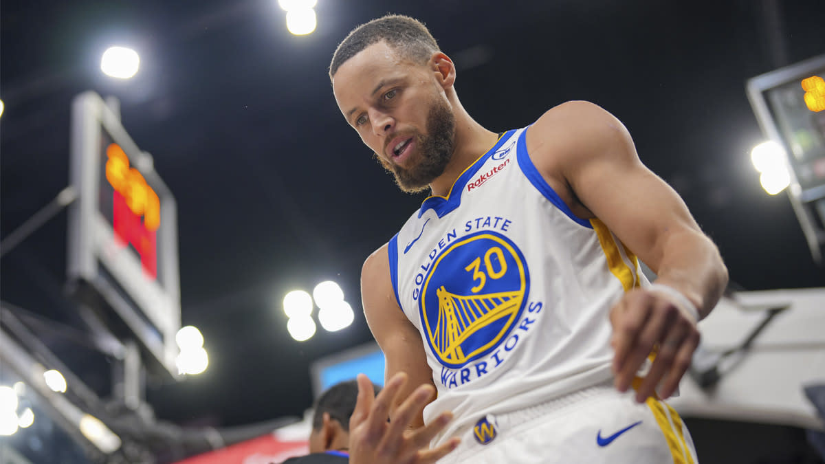 Warriors' playoff hopes tenuous as red-hot Rockets surge