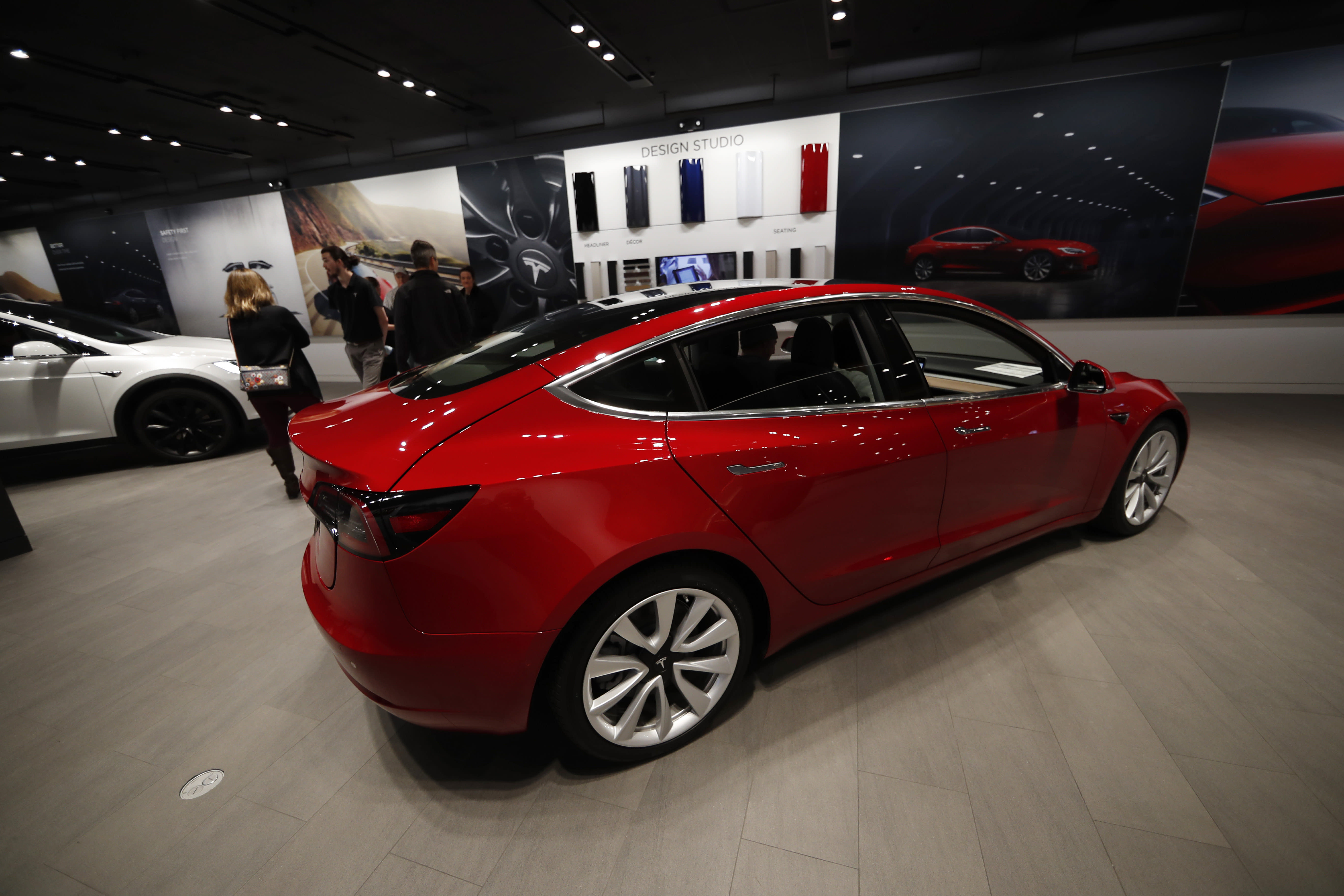 Tesla's disastrous first quarter hints its car may not be the future of driving5472 x 3648