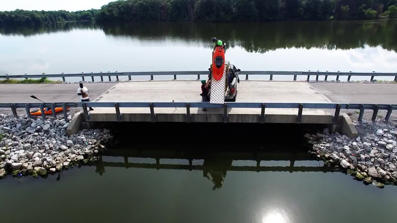 Epic Homemade Kayak Ramp Off A Bridge   363b24d4aed4ed043b39f5085178e479