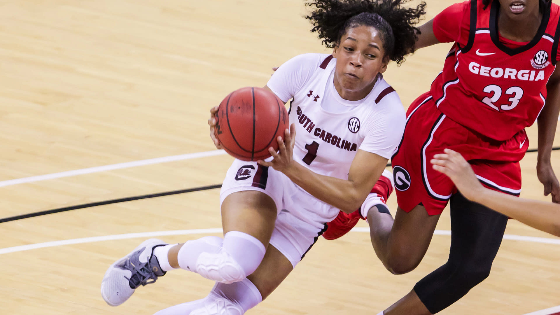 No. 4 South Carolina, Cooke power after Alabama 87-63