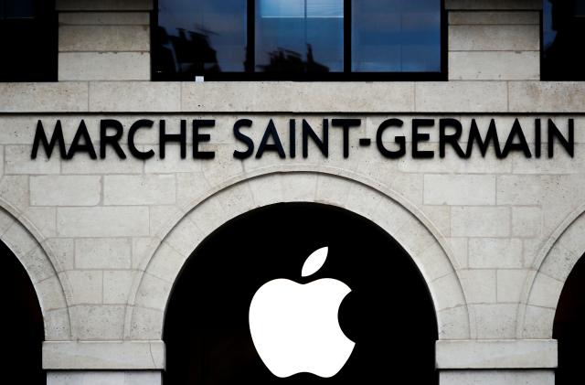 Apple logo is seen on the Apple store at The Marche Saint Germain in Paris, France July 15, 2020.  REUTERS/Gonzalo Fuentes