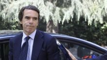 Aznar a Santamaría y Casado: Que sean conscientes que hay que refundar el PP