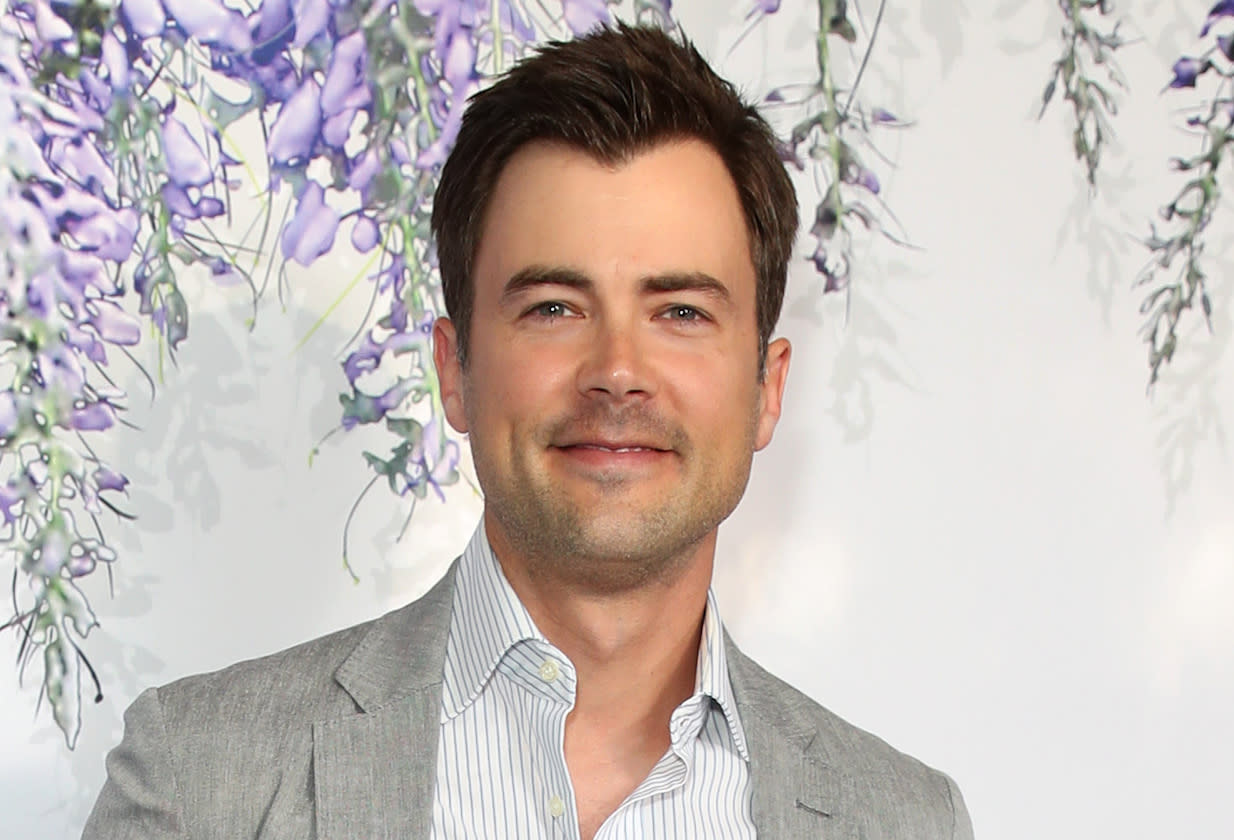 Manifest Adds Mad Mens Matt Long Is A New Love Triangle About To Take